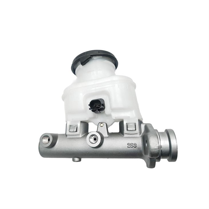 Brake Master Cylinder For ISUZU D-MAX 8-97355-870-0 8-97354-050-1